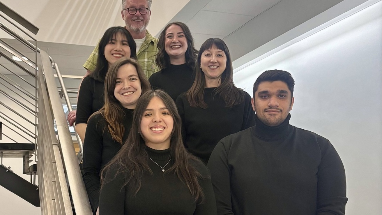 Kuehn lab group photo, March 2025